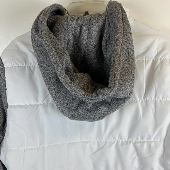 Aeropostale Hooded Puffer Jacket Unisex, Size Large - Picture 8 of 10